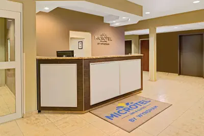 Photo 5 - Microtel Inn & Suites by Wyndham Bluffs