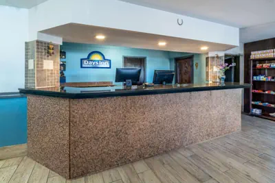 Photo 3 - Days Inn by Wyndham Lamar
