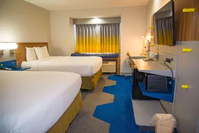 Photo 2 - Microtel Inn & Suites by Wyndham Daphne