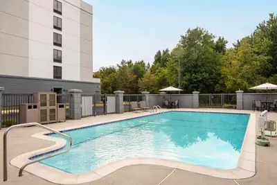 Photo 2 - Hyatt Place Mt. Laurel