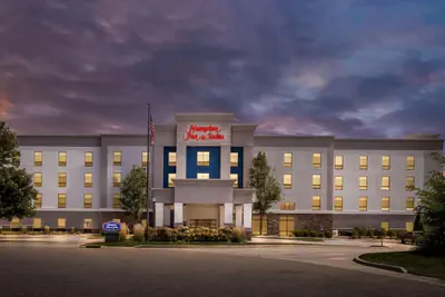Photo 5 - Hampton Inn & Suites Canton