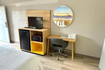 Photo 3 - Days Inn by Wyndham Statesboro