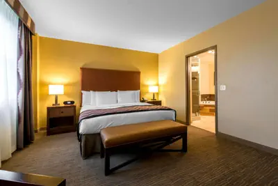 Photo 3 - The Golden Hotel, an Ascend Collection Hotel