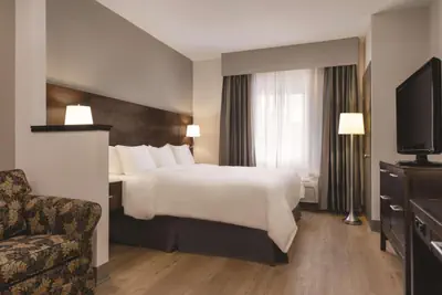 Photo 3 - Radisson Hotel & Conference Center Rockford