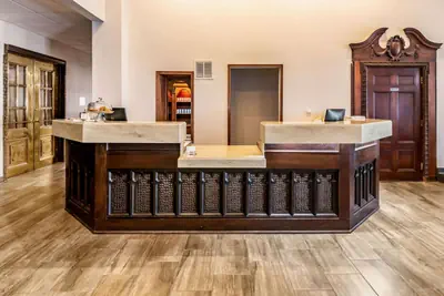 Photo 3 - Riverview Inn & Suites, an Ascend Collection Hotel