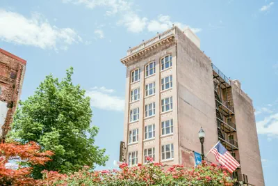 Photo 2 - The Esquire Hotel Downtown Gastonia, an Ascend Collection Hotel