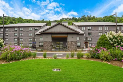 Photo 3 - Graystone Lodge, an Ascend Collection Hotel