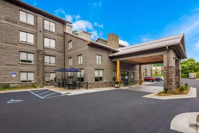 Photo 2 - Graystone Lodge, an Ascend Collection Hotel