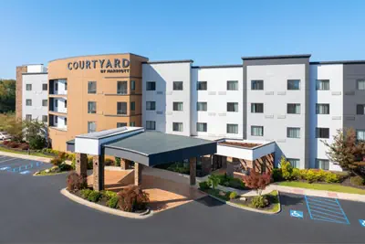 Photo 2 - Courtyard by Marriott Auburn