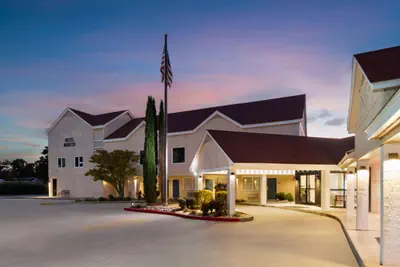 Photo 2 - Hotel Manteo, Trademark Collection by Wyndham