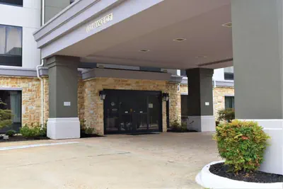 Photo 4 - Comfort Suites Forrest City