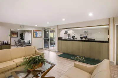 Photo 5 - Quality Inn Northlake