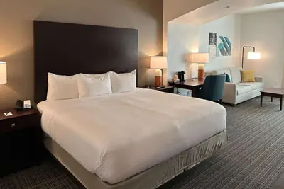 Photo 4 - Comfort Inn & Suites Verona at Turning Stone Resort Casino