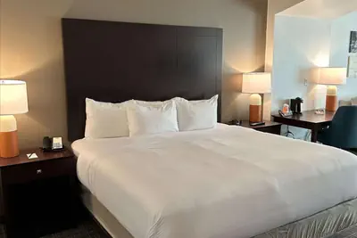 Photo 5 - Comfort Inn & Suites Verona at Turning Stone Resort Casino