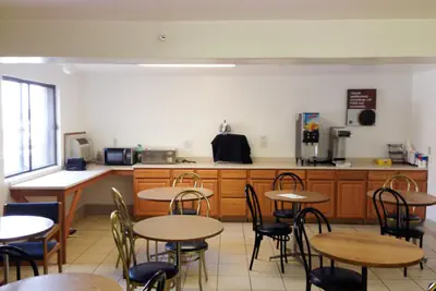 Photo 3 - Motel 6-Sedalia, MO