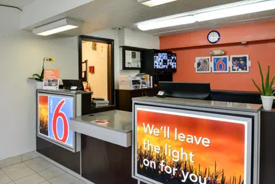 Photo 5 - Motel 6-Toledo, OH