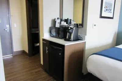 Photo 2 - Holiday Inn Express Wichita South by IHG