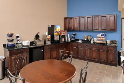 Photo 5 - Americas Best Value Inn & Suites St Clairsville Wheeling