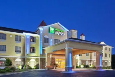 Photo 3 - Holiday Inn Express Savannah Airport by IHG