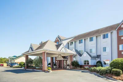 Photo 4 - Microtel Inn & Suites by Wyndham