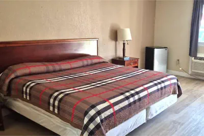 Photo 2 - Saratoga Motel By Capital O Near Midway Airport Chicago IL