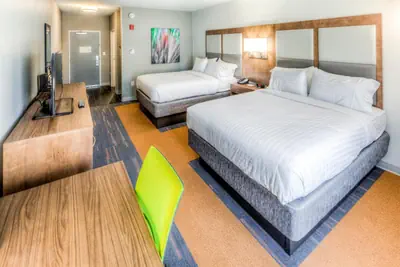 Photo 3 - Holiday Inn Express & Suites Cleveland/Westlake by IHG