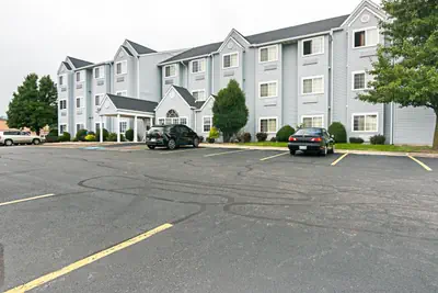 Photo 3 - Motel 6-Sycamore, IL