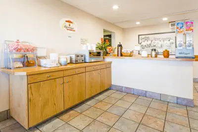 Photo 4 - Super 8 by Wyndham Grand Junction Colorado