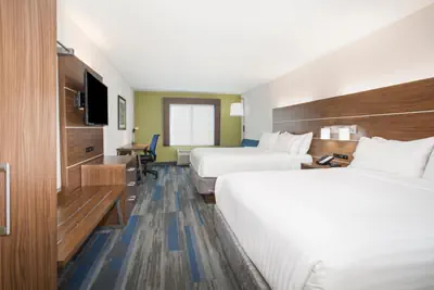Photo 2 - Holiday Inn Express Kansas City - at the Legends! by IHG