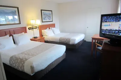 Photo 4 - Newport Channel Inn