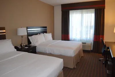 Photo 3 - Holiday Inn Express & Suites Golden by IHG