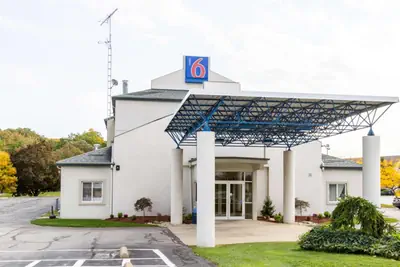 Photo 2 - Motel 6-Milan, OH - Sandusky