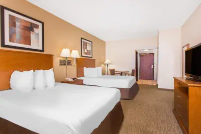 Photo 5 - Days Inn by Wyndham Phenix City Near Fort Benning