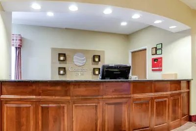 Photo 5 - Super 8 by Wyndham Great Bend