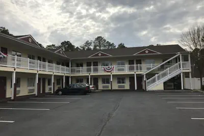 Photo 2 - Crystal Inn and Suites