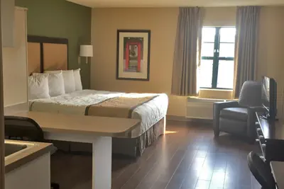 Photo 2 - Extended Stay America Select Suites - Chicago - Downers Grove