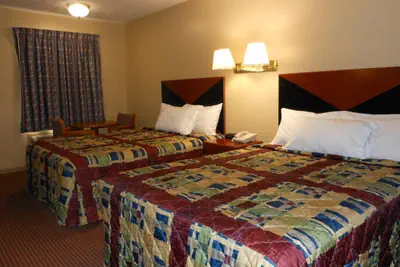 Photo 5 - McClellan Inn