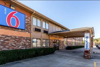 Photo 2 - Motel 6-Troy, IL