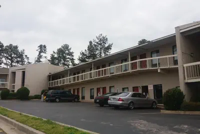 Photo 3 - Budgetel Inn and Suites- FORT GORDON