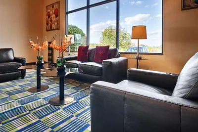 Photo 5 - SureStay Plus Hotel by Best Western Roanoke Rapids I-95