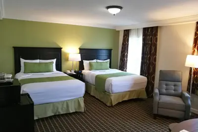 Photo 2 - The Wilshire Grand Hotel