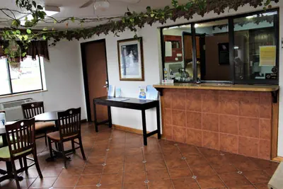 Photo 5 - Knights Inn Albany