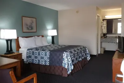 Photo 5 - Americas Best Value Inn Blue Ridge