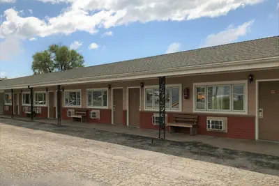 Photo 3 - Budget Inn