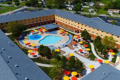 Photo 4 - Cedar Point's Express Hotel