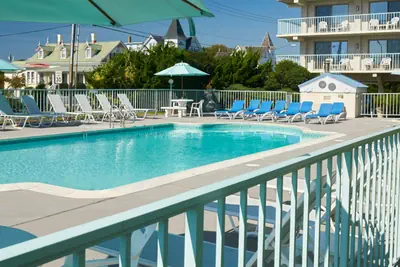 Photo 3 - Sea Crest Inn