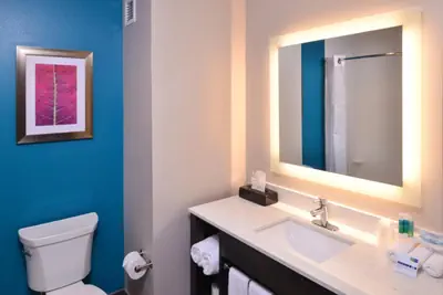 Photo 2 - Holiday Inn Express and Suites Bryant - Benton Area by IHG