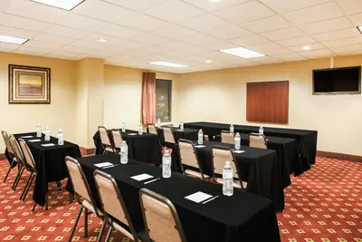 Photo 4 - Wingate by Wyndham North Little Rock