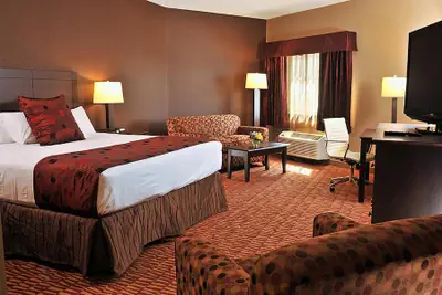Photo 2 - Lakeside Hotel Casino, a Travelodge by Wyndham
