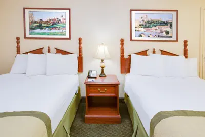 Photo 3 - Baymont by Wyndham Ozark